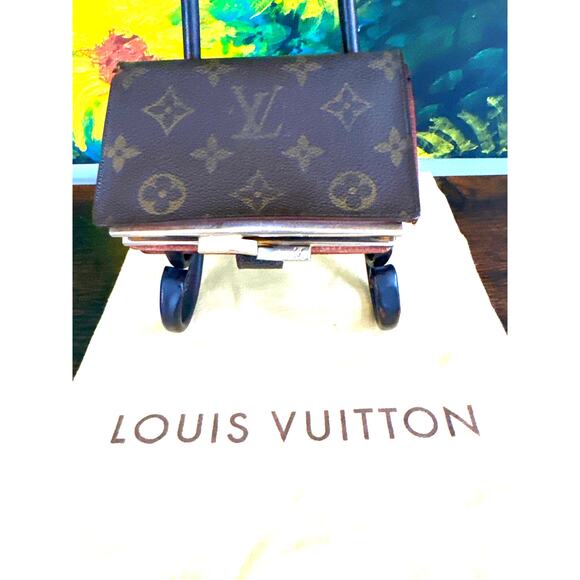 Louis Vuitton Kisslock Portefeuille Monogram Bifold Wallet and Dustbag - Picture 7 of 12